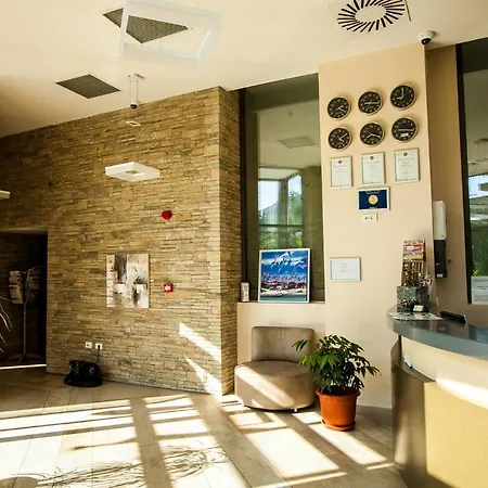 Victoria Bulevard Szálloda Brassó